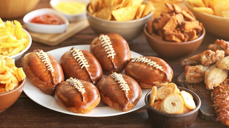 Most Popular Super Bowl Snacks
 25 Most Popular Super Bowl Foods Ranked