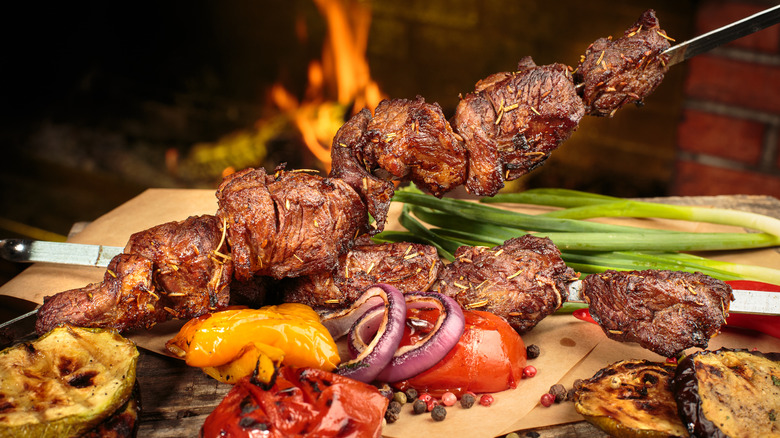 grilled steak kebabs and veggies