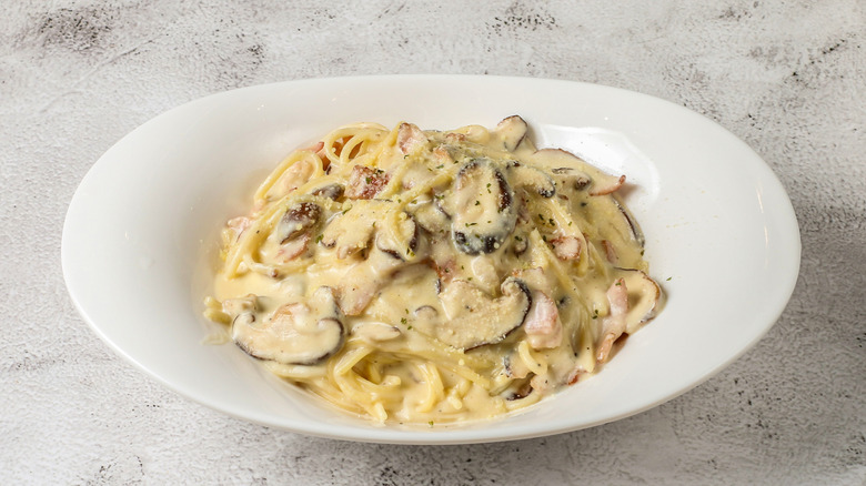 creamy mushroom sauce on pasta