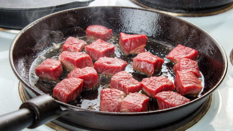 Searing beef in cast iron