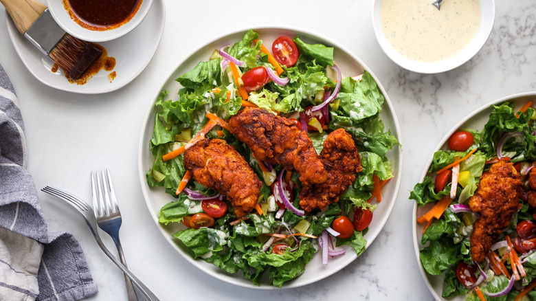 green salad with fried chicken