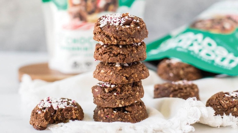 A pile of Maxine's Heavenly Cookies