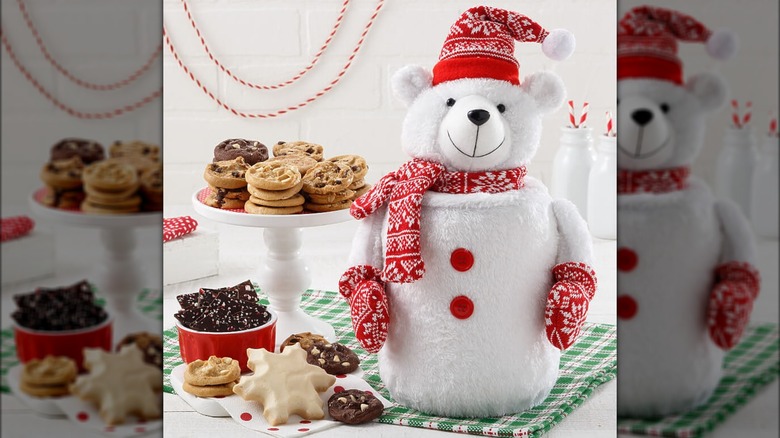 Mrs. Fields roly poly bear cookie deal