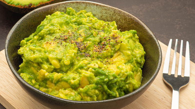 National Guacamole Day restaurant deals, 2021
