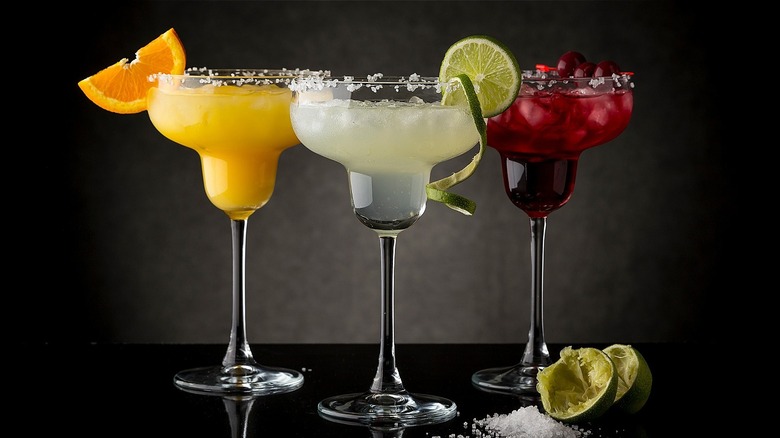 margaritas of different varieties