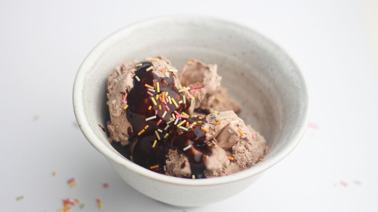 no-churn chocolate ice cream