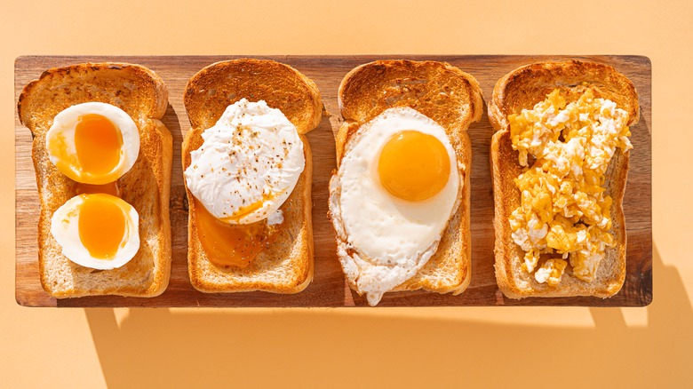 eggs on toast