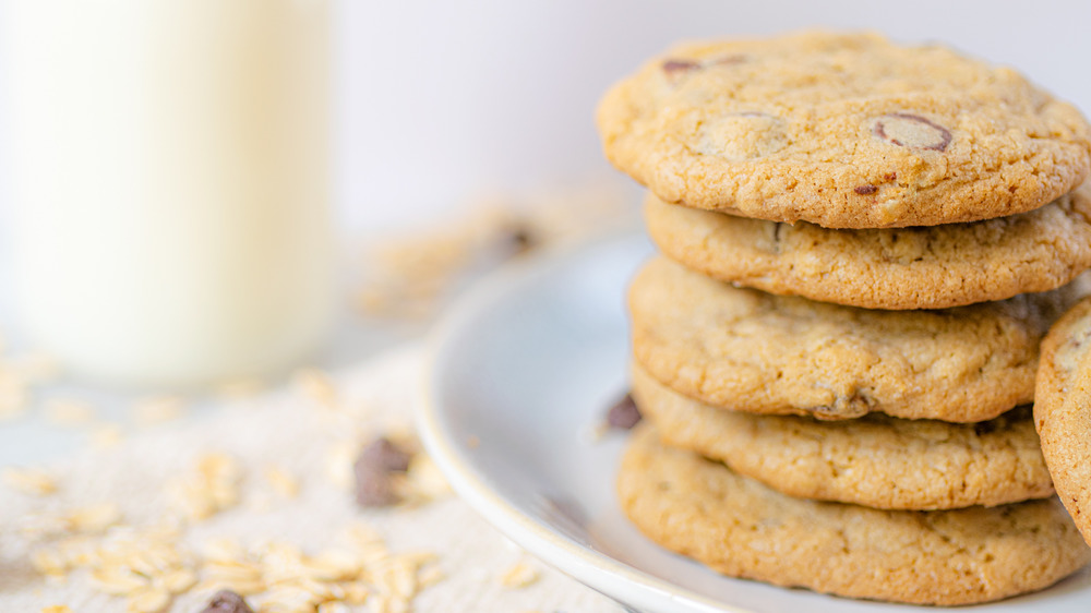 Oatmeal chocolate chip cookies 