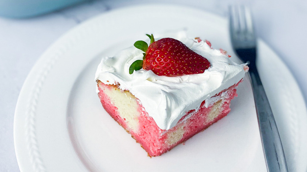 Old-Fashioned Jell-O Poke Cake Recipe