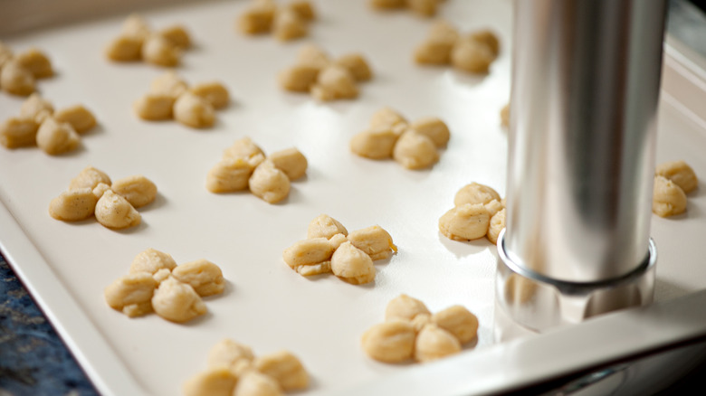 Cookie press
