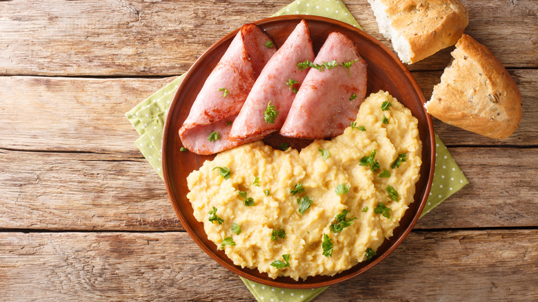 Pease pudding and ham