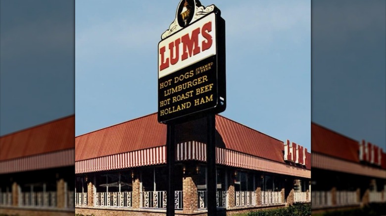 Exterior of Lums restaurant