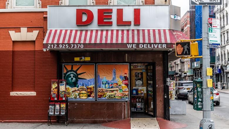 New York deli exterior