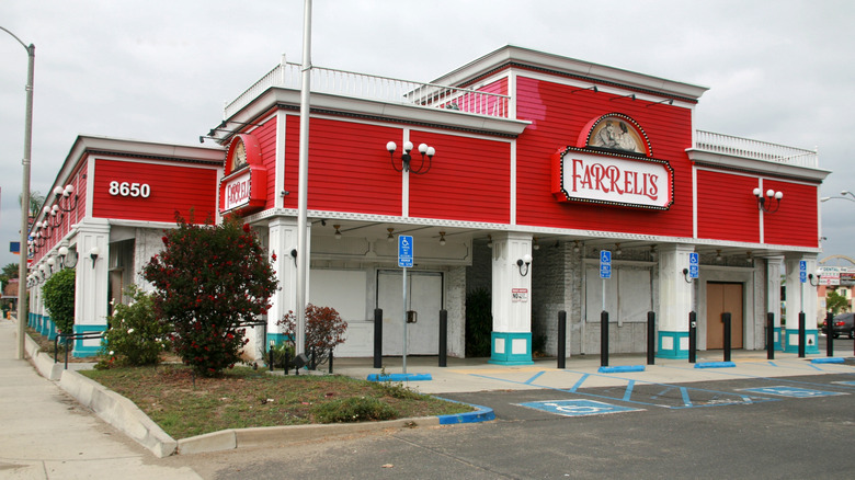 Closed-down Farrell's location
