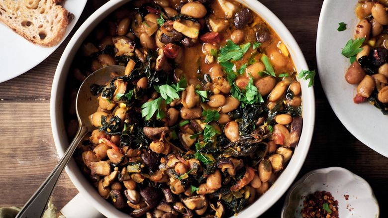 Stewed borlotti bean dish