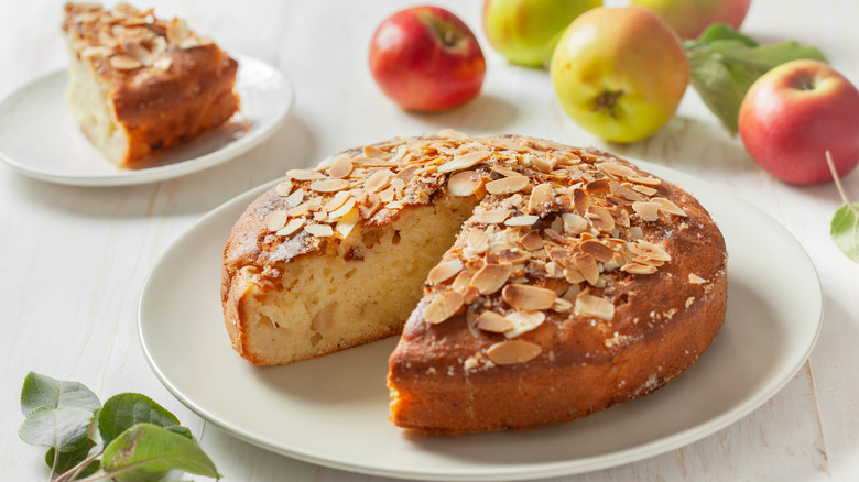 Apple kuchen sliced
