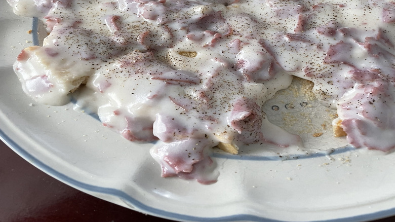 chipped beef with gravy