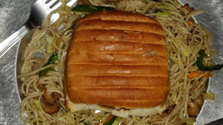 chow mein sandwich with a bun