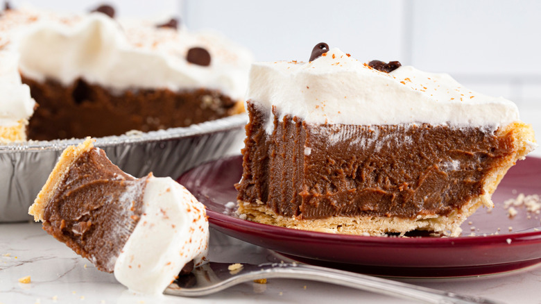 Chocolate custard pie with white top
