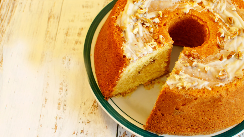 Sock-It-To-Me Bundt cake