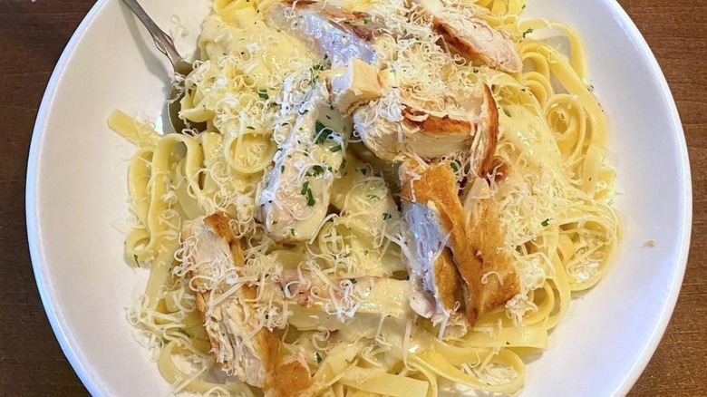 Olive Garden's Chicken Alfredo on a white plate