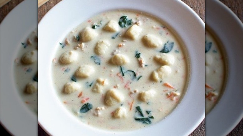 olive garden Chicken & Gnocchi Soup