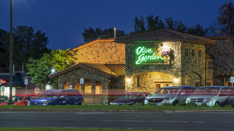 An Olive Garden at night.