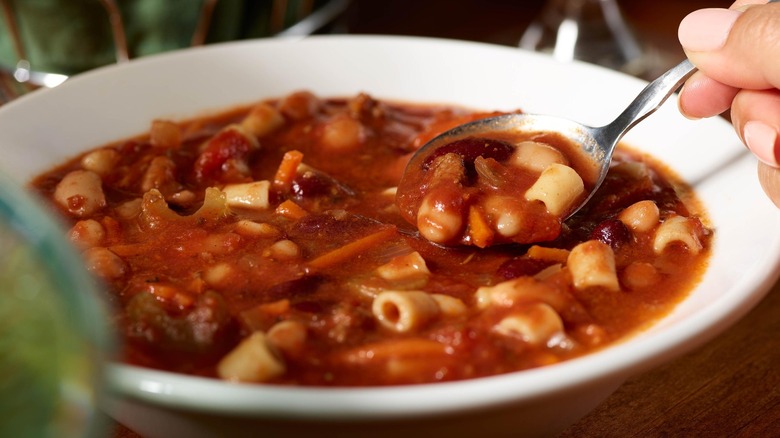 Olive Garden minestrone soup