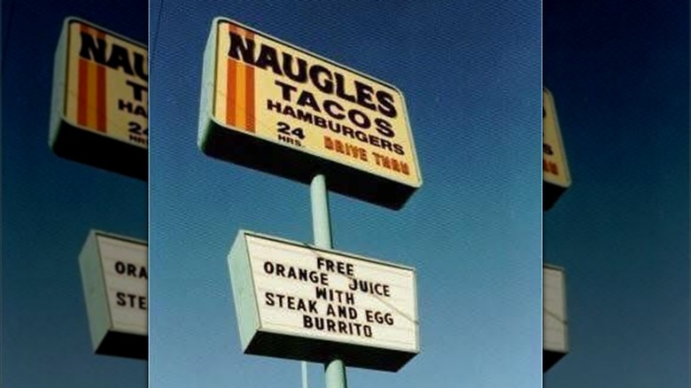 Naugles Tacos sign