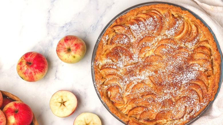 pie with apples