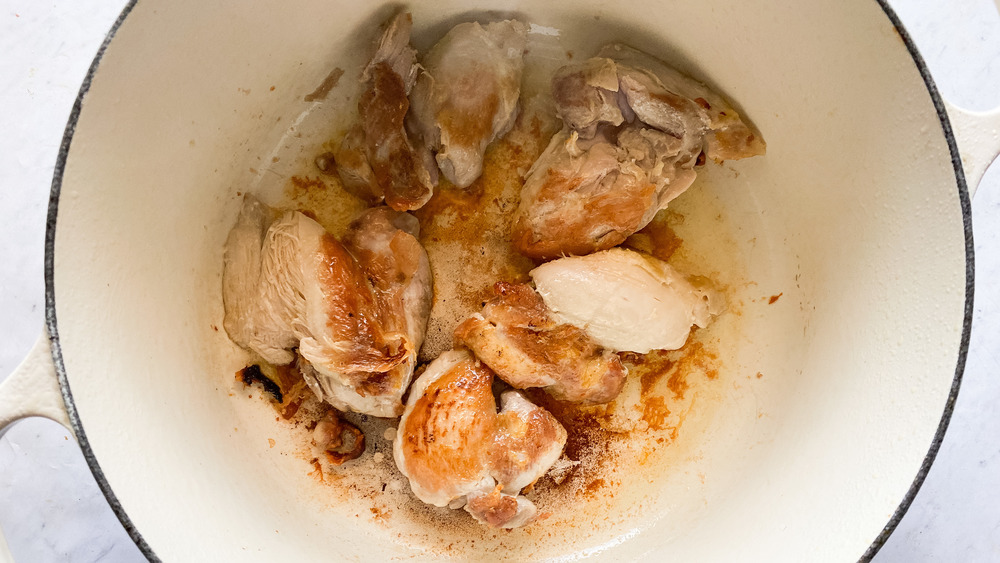 kylling tilberedning i hollandsk ovn