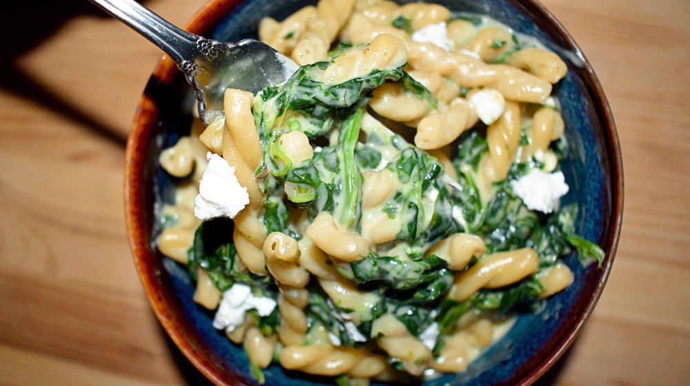 One-pot spinach and feta mac and cheese
