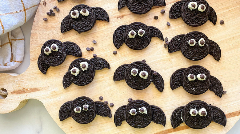 Oreo cookie bats