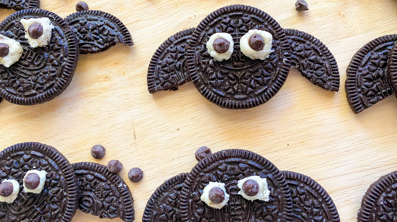 Oreo cookie bats