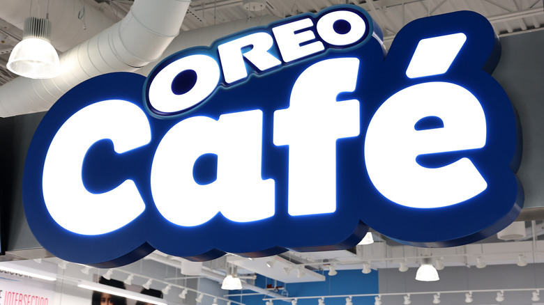 Oreo Cafe sign