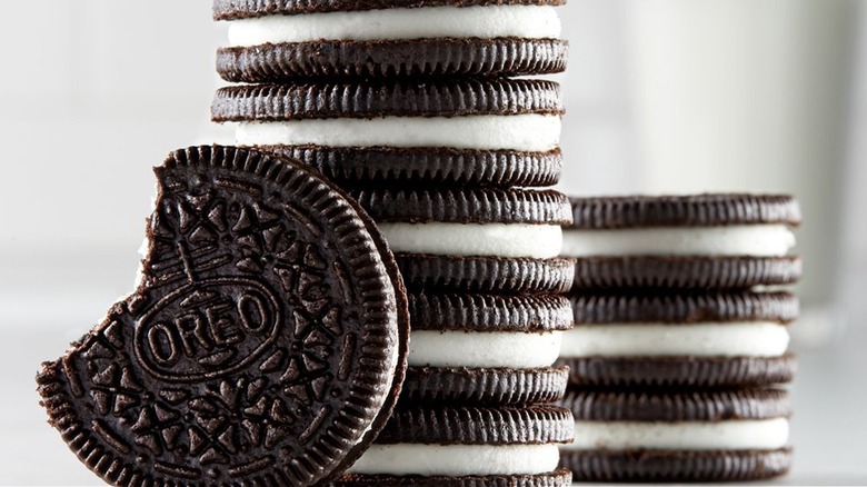 Stack of Oreo cookies