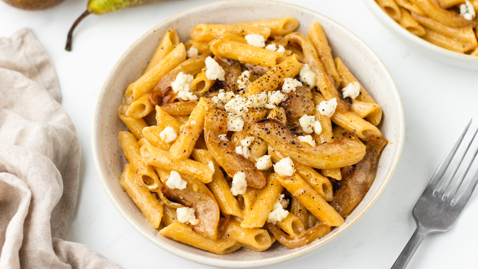 Pear And Gorgonzola Penne Pasta Recipe