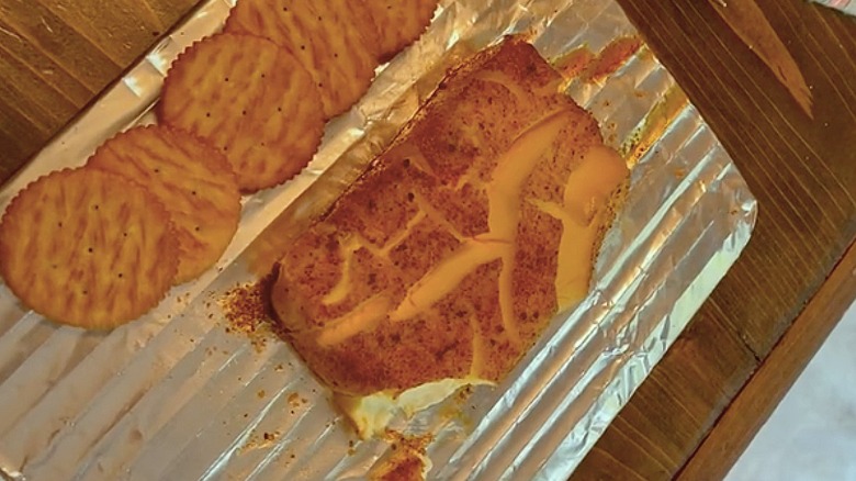 smoked cream cheese and crackers