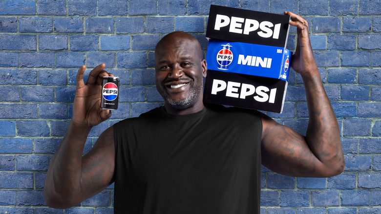 Shaquille O'Neal smiling with Pepsi