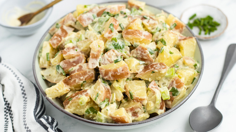 potato salad in bowl