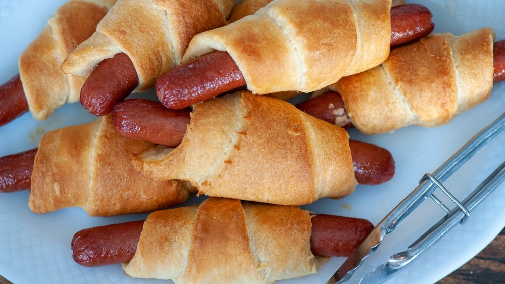 pigs in a blanket plated