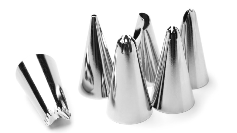 Stainless steel frosting tips