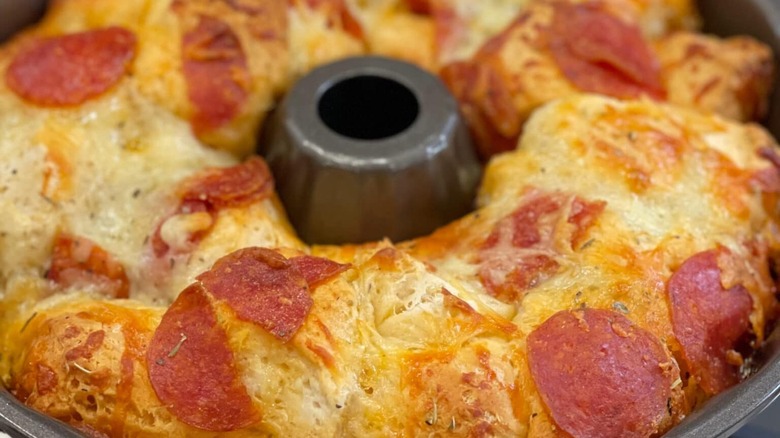 Pizza bundt cake