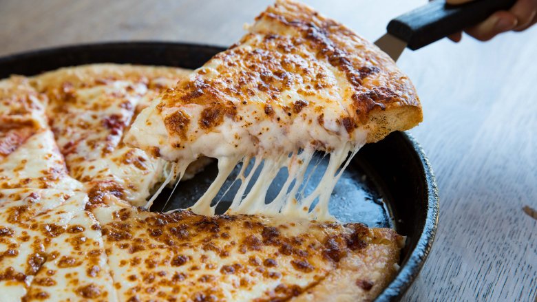 cheesy pizza