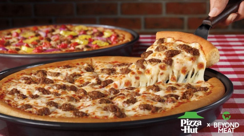 New Beyond Meat pizzas from Pizza Hut