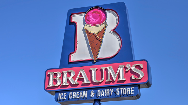 braum's ice cream sign