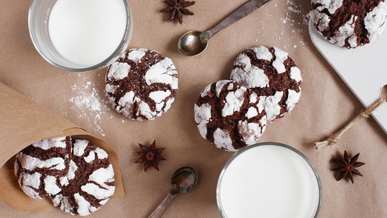 Chocolate crinkles