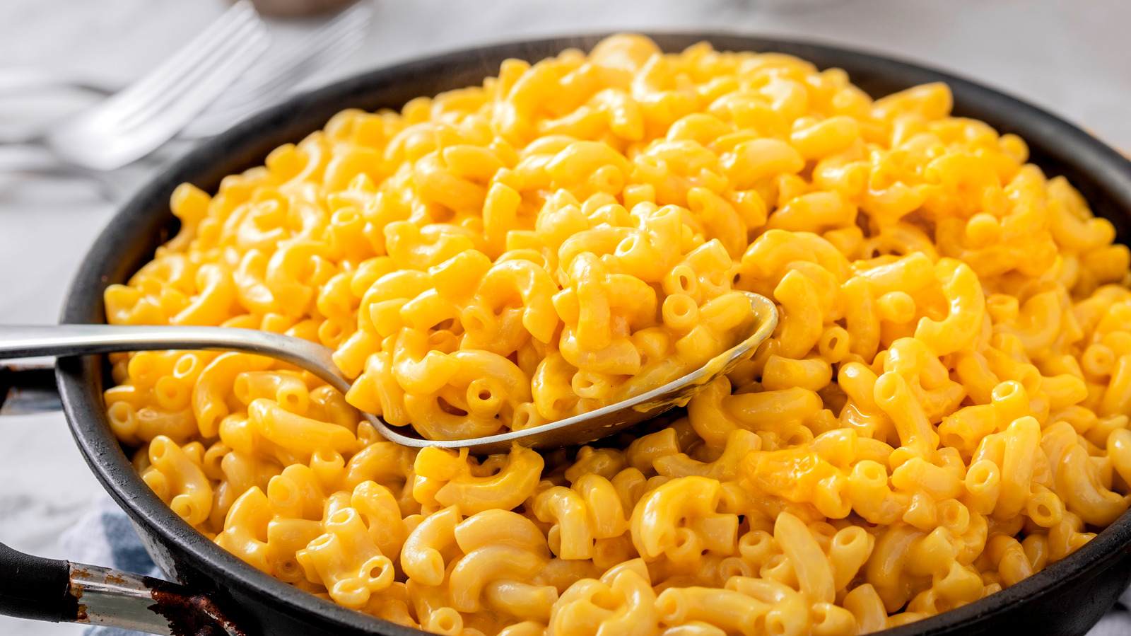 Bowl Of Kraft Macaroni And Cheese bowl-of-kraft-macaroni-and-cheese
