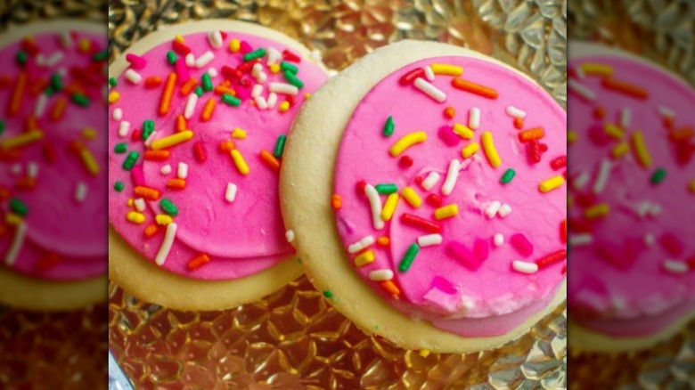 A plate of Lofthouse cookies