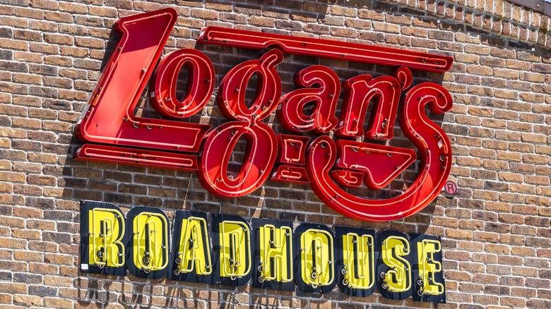 logan's roadhouse